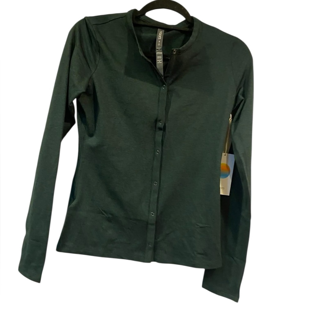NWT Vuori long sleeve halo snap cardigan EVERGREEN HEATHER Size S